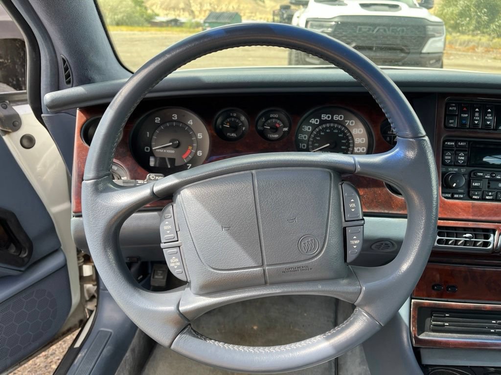 Used 1996 Buick Riviera Supercharged Coupe FWD image 10