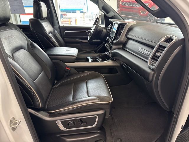 Used 2024 RAM 1500 Laramie AWD/4WD image 11