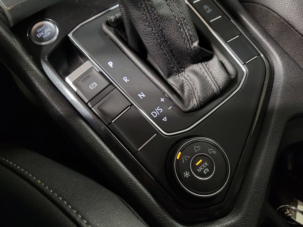Used 2019 Volkswagen Tiguan SEL image 16