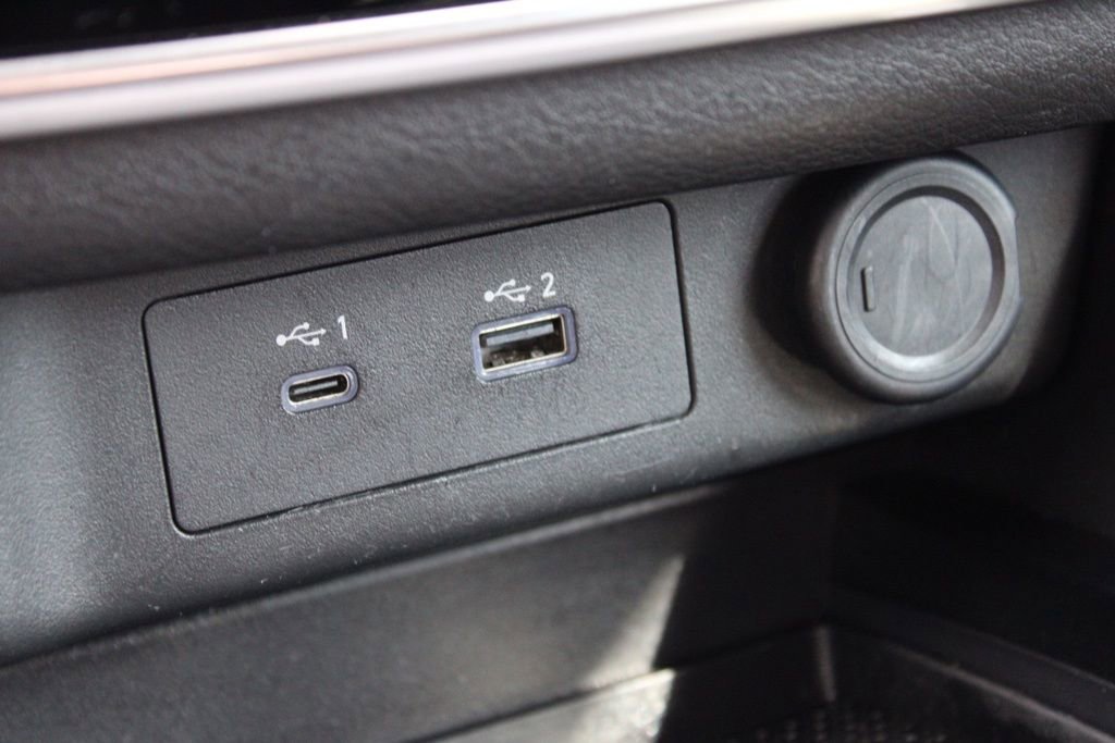 Used 2023 Nissan Rogue S image 35