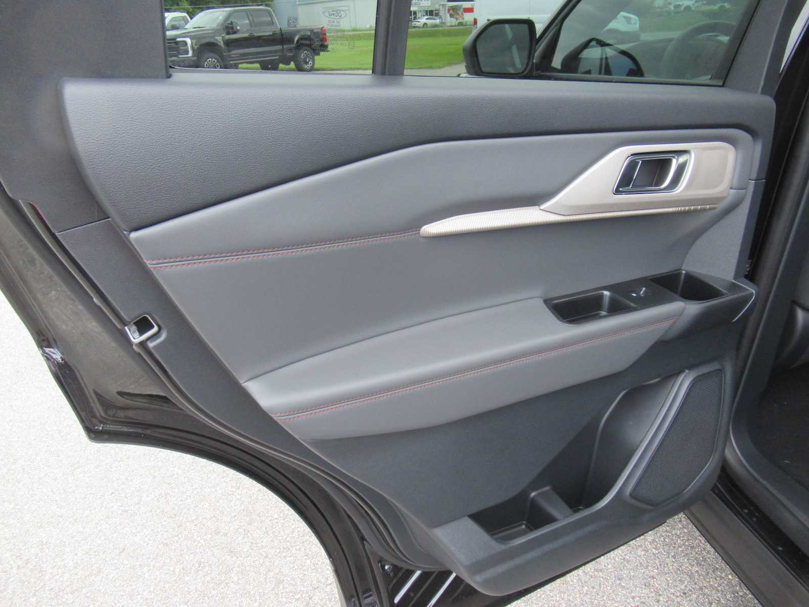 New 2027 Ford Explorer Active AWD/4WD image 13