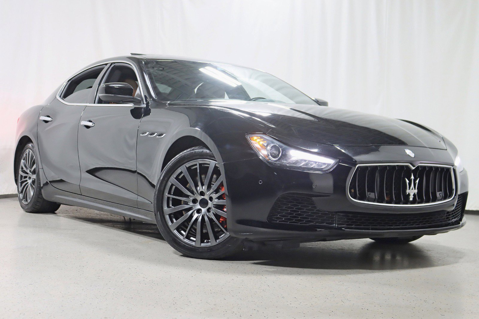 Used 2017 Maserati Ghibli S Q4 AWD/4WD image 7