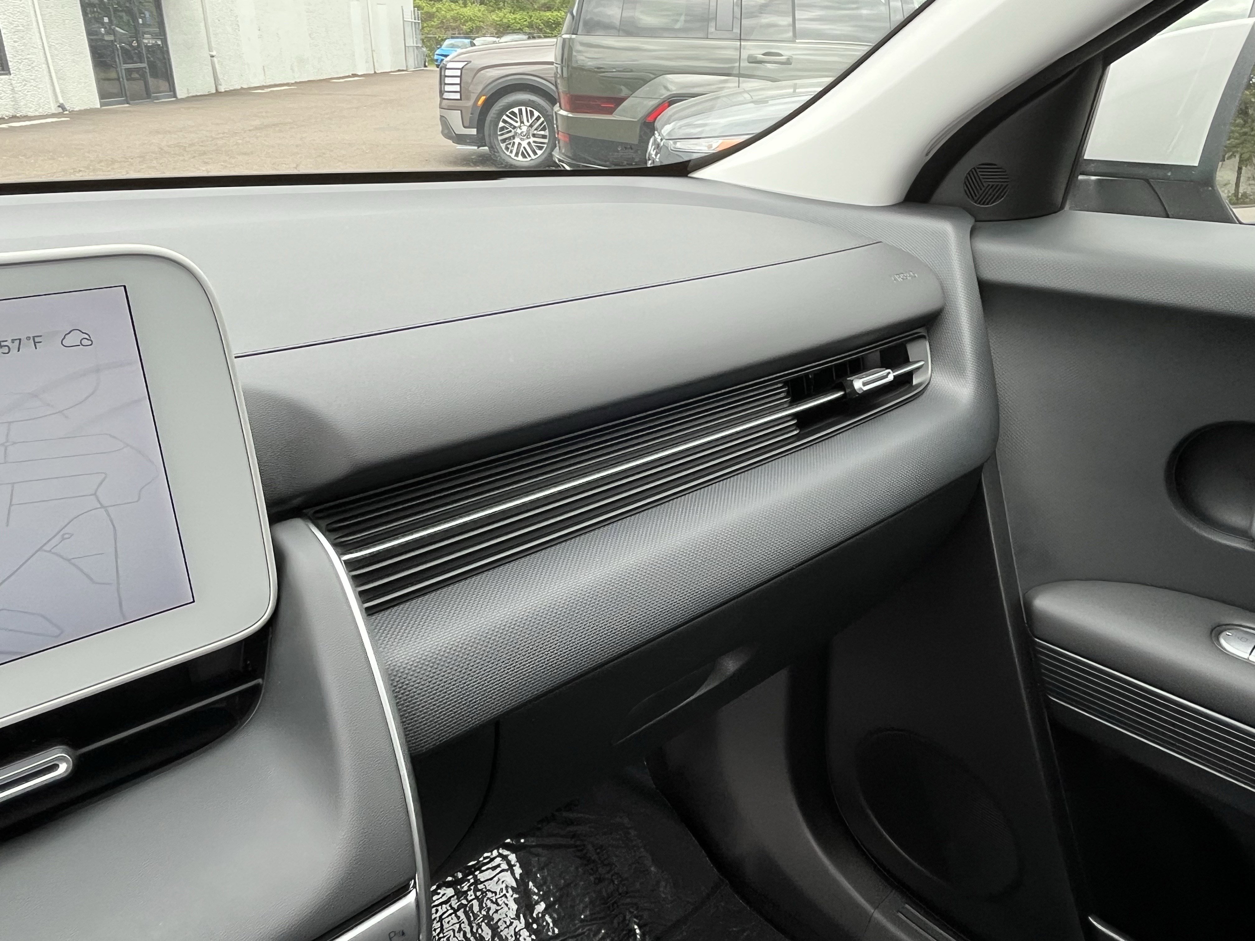 Certified 2024 Hyundai Ioniq 5 SEL RWD image 24