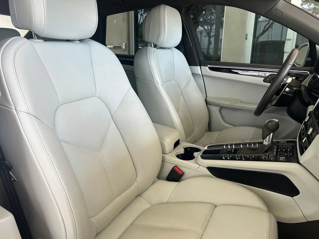 Used 2021 Porsche Macan S AWD/4WD image 22