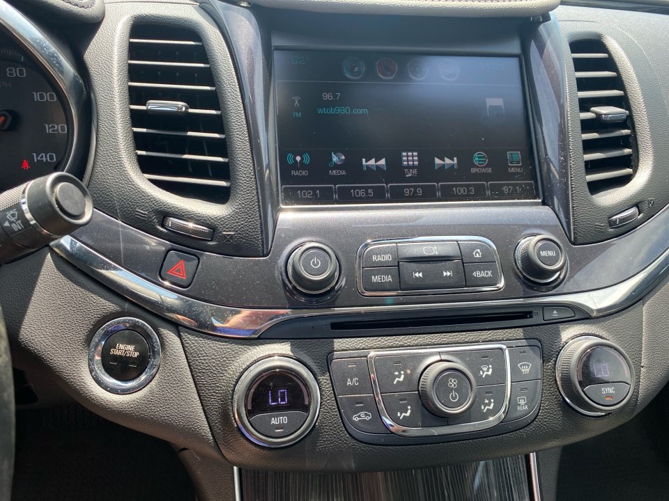 Used 2017 Chevrolet Impala Premier FWD image 21