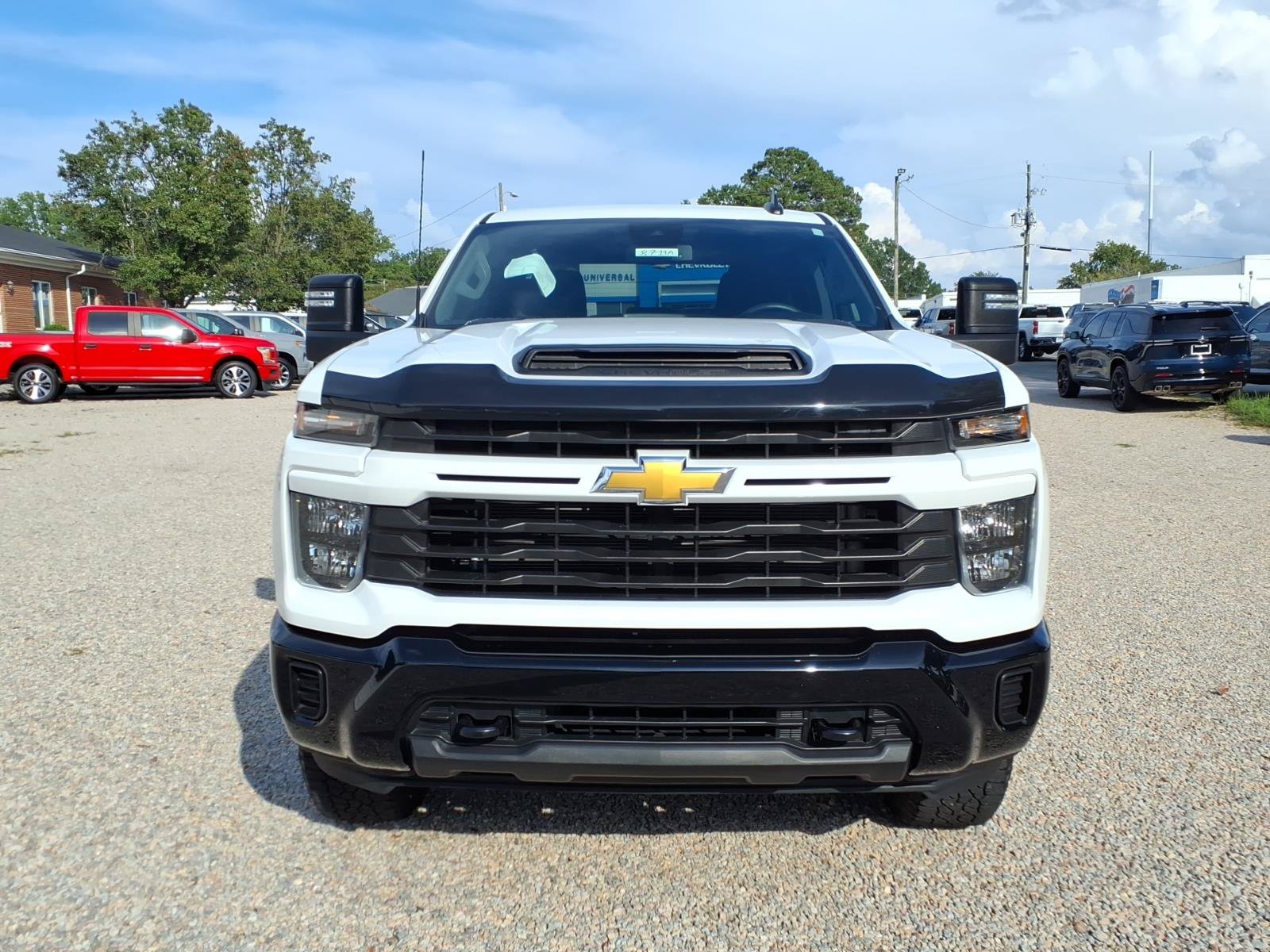 Used 2024 Chevrolet Silverado 2500 Custom w/ Custom Value Package AWD/4WD image 2