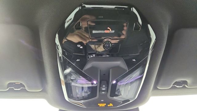 Used 2026 BMW 550e xDrive image 58