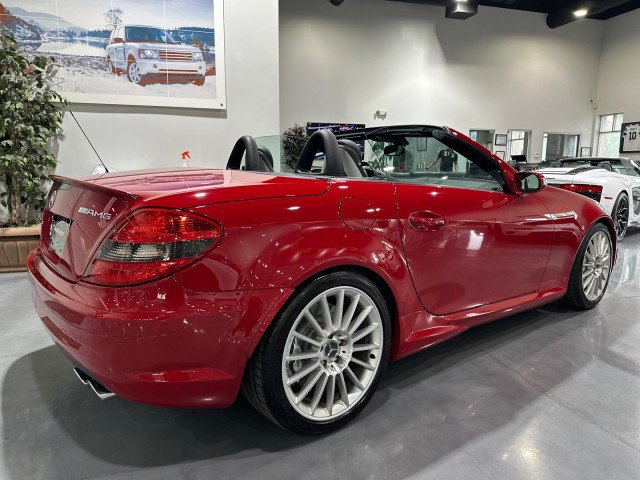 Used 2005 Mercedes-Benz SLK 55 AMG image 31