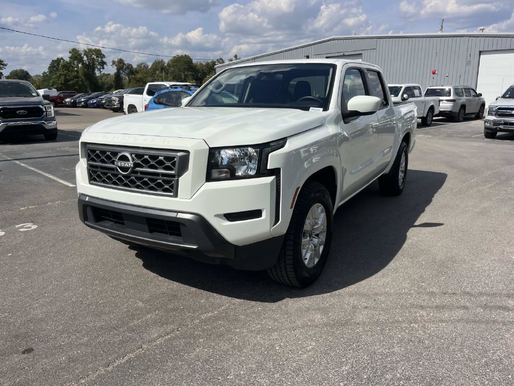 Used 2023 Nissan Frontier SV w/ Technology Package RWD image 9