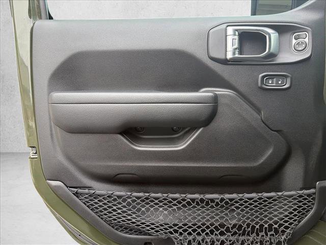 Used 2023 Jeep Gladiator Willys image 8