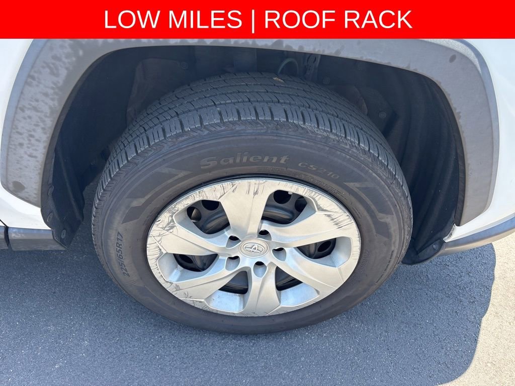 Used 2021 Toyota RAV4 LE FWD image 25