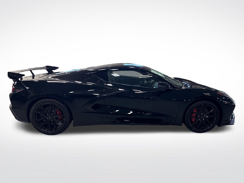 New 2027 Chevrolet Corvette Stingray Coupe w/ Z51 Performance Package RWD image 6