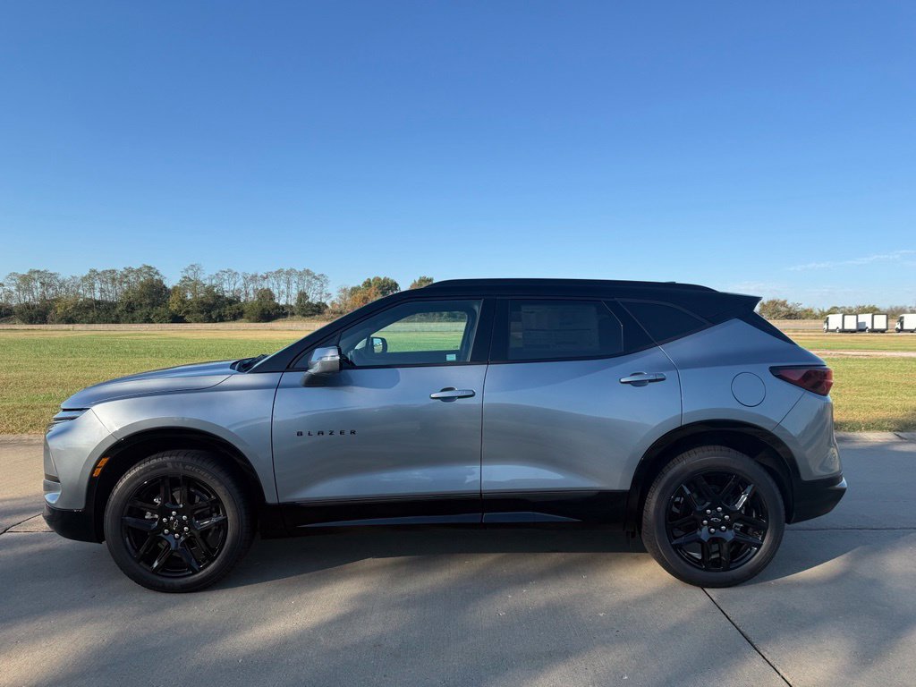 New 2026 Chevrolet Blazer RS w/ Driver Confidence II Package FWD image 8