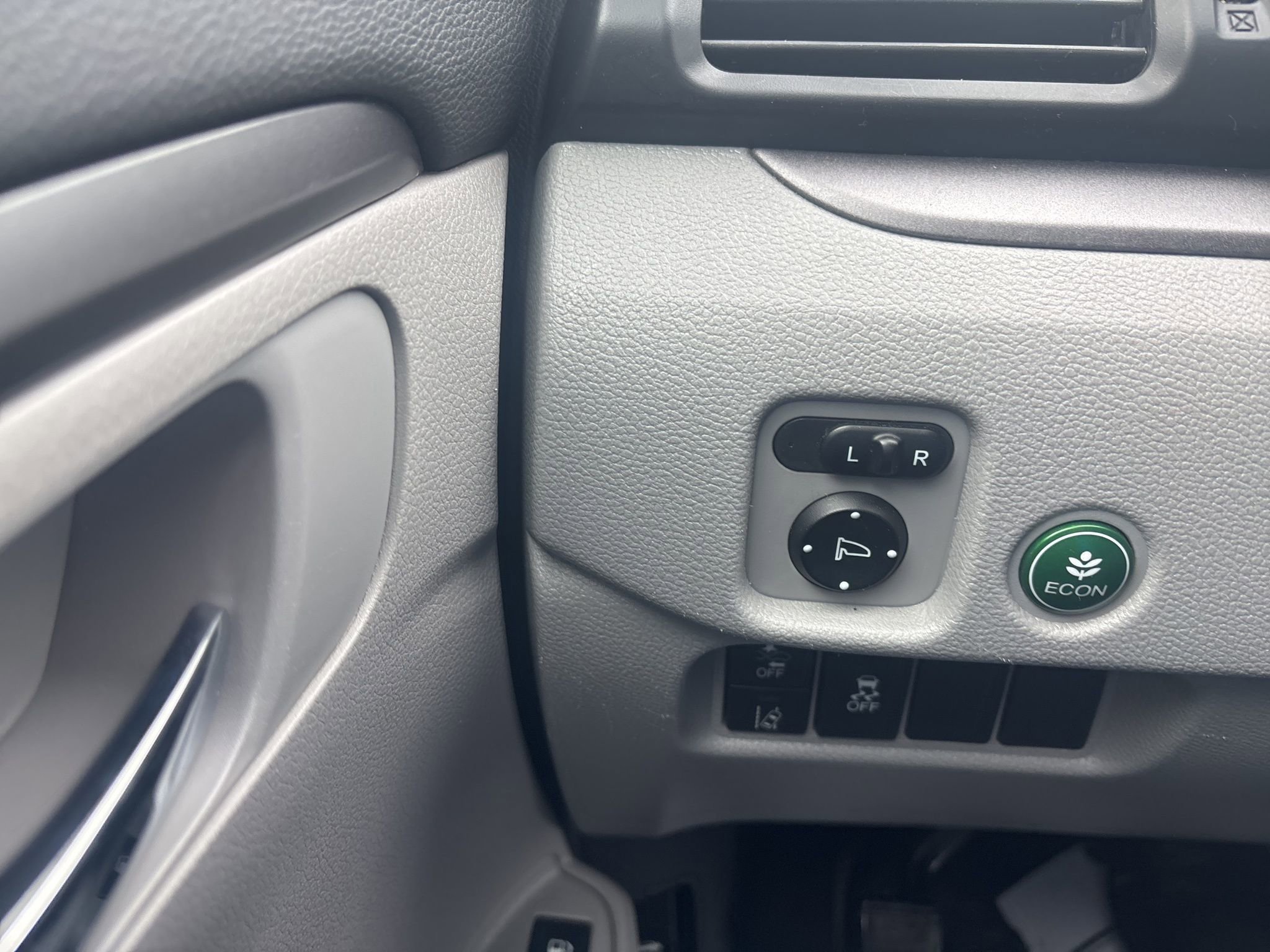 Used 2019 Honda Pilot LX image 27