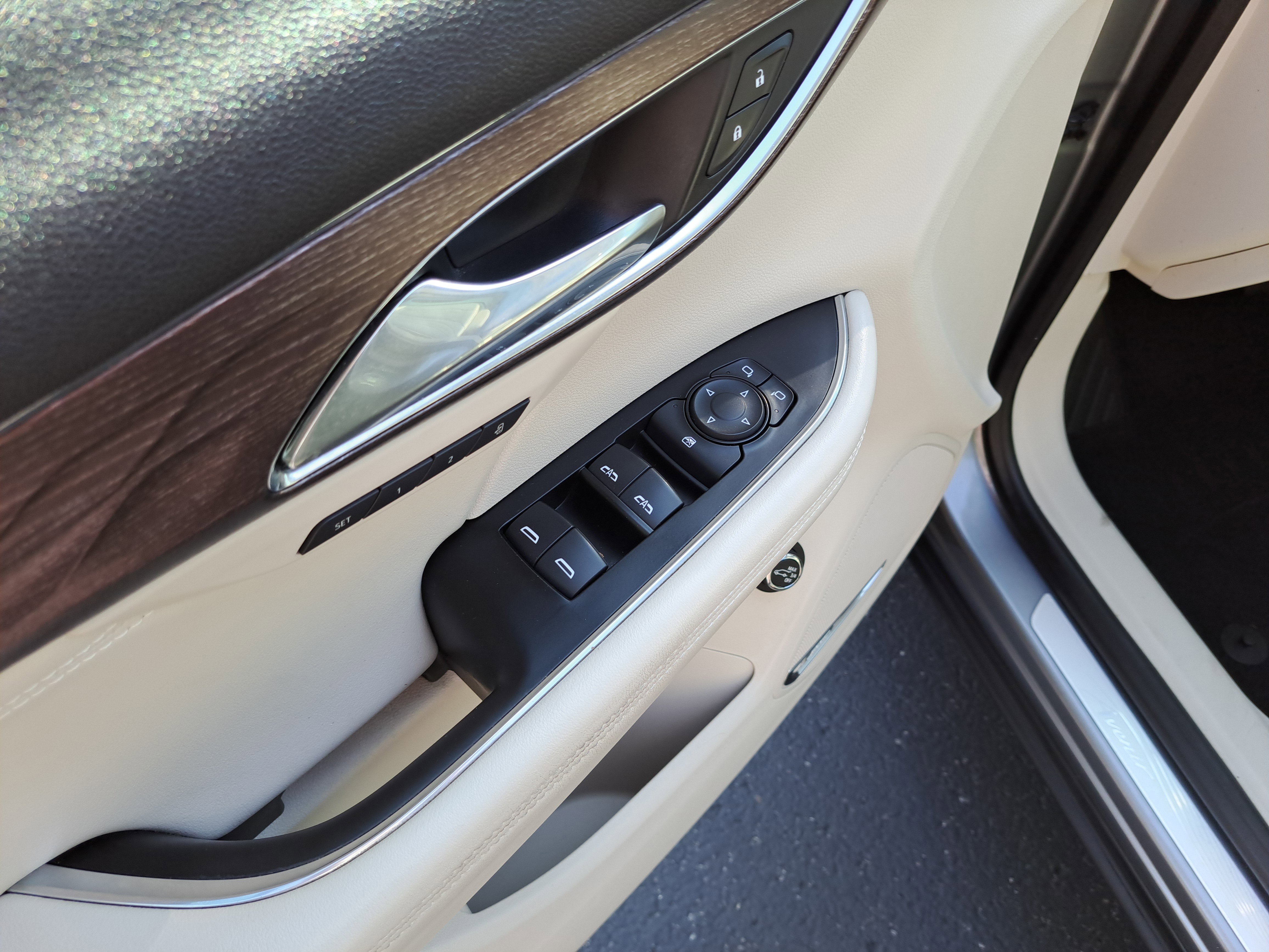 Used 2021 Buick Envision Avenir image 15