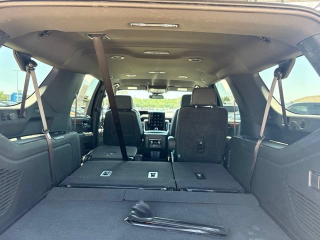 Used 2025 GMC Yukon XL Denali AWD/4WD image 29