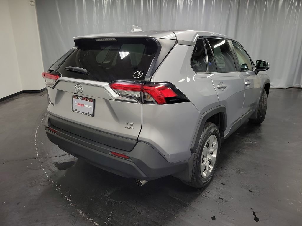 Used 2023 Toyota RAV4 LE AWD/4WD image 8