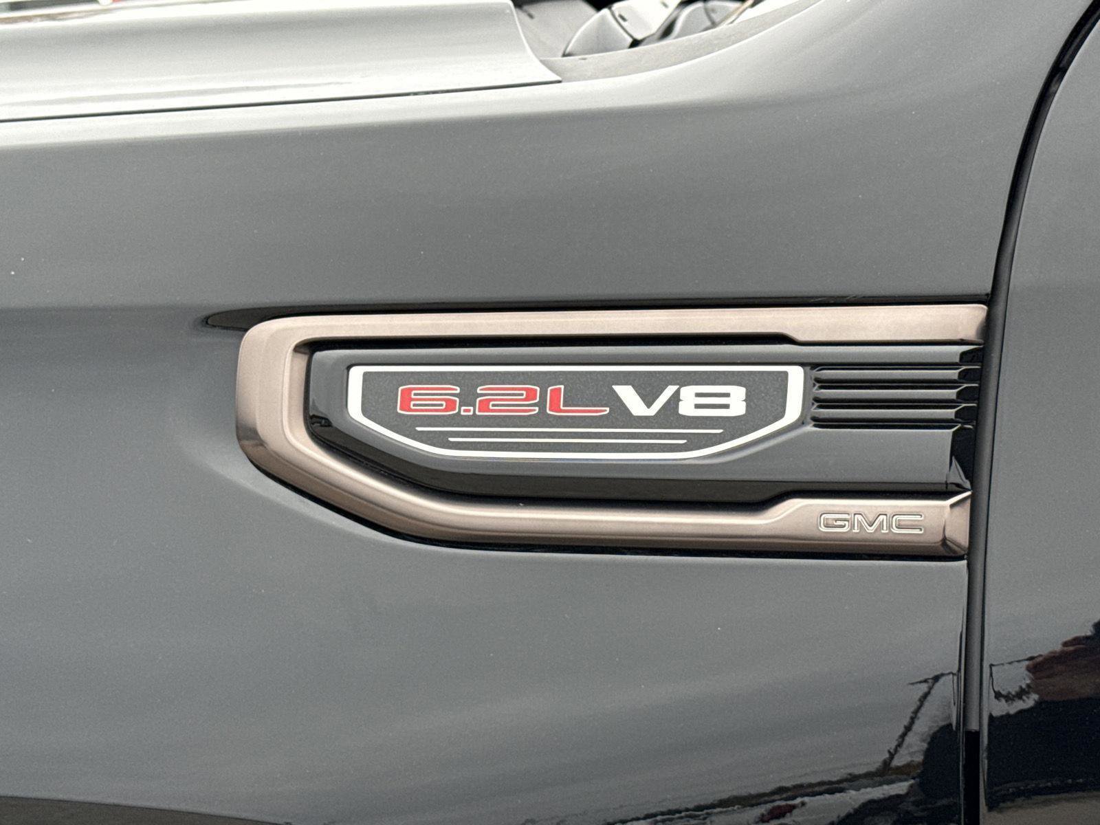 Used 2024 GMC Sierra 1500 AT4X image 9