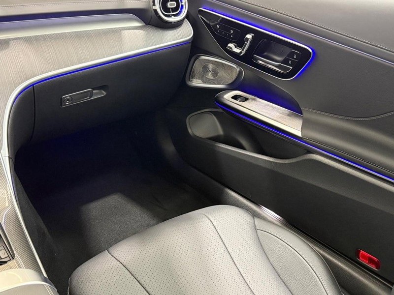 New 2026 Mercedes-Benz CLE 300 4MATIC Coupe image 9