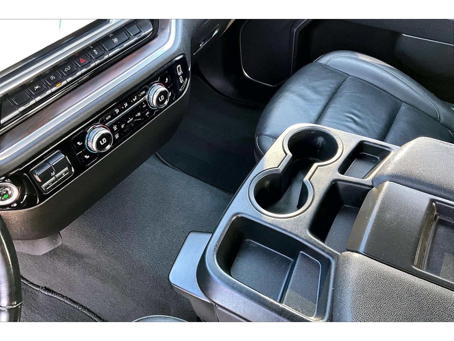 Used 2025 GMC Sierra 1500 SLT AWD/4WD image 29