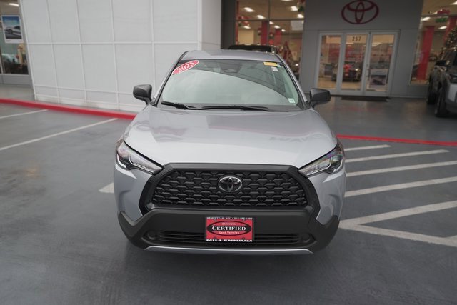 Certified 2025 Toyota Corolla Cross L image 9