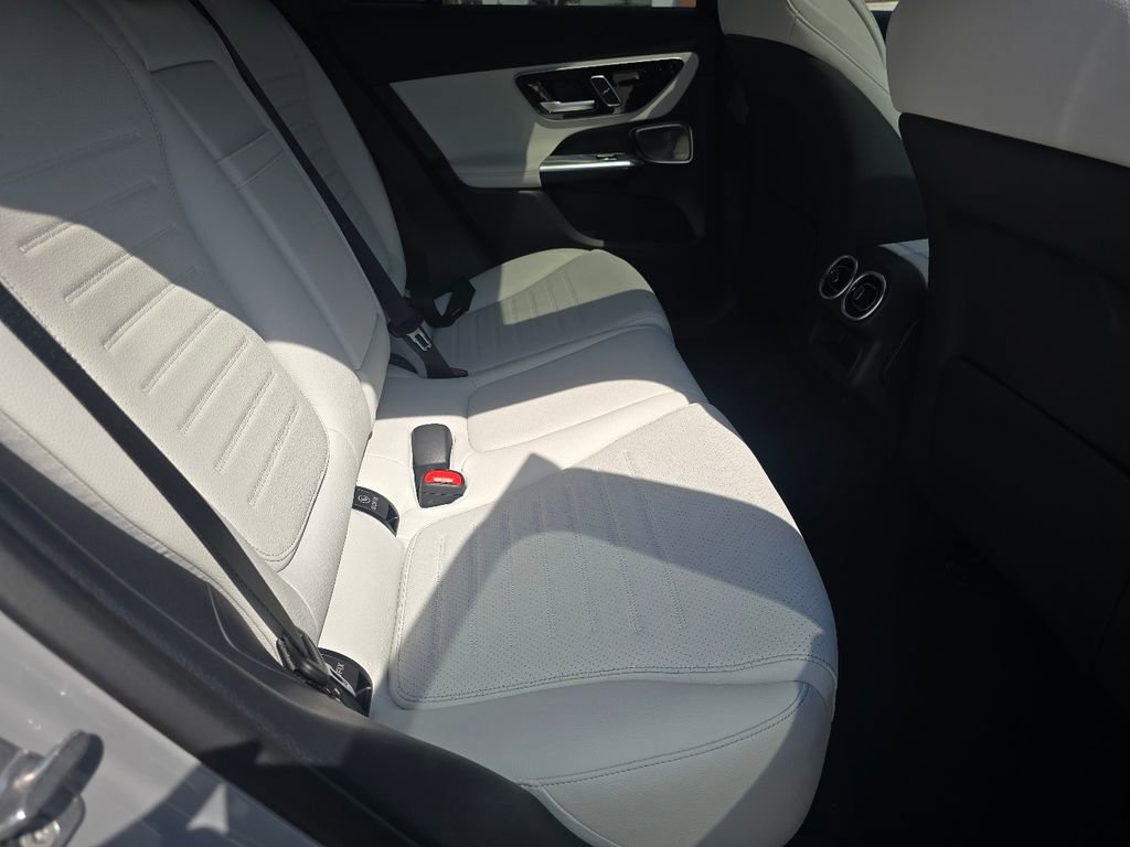 New 2026 Mercedes-Benz GLC 300 4MATIC image 21