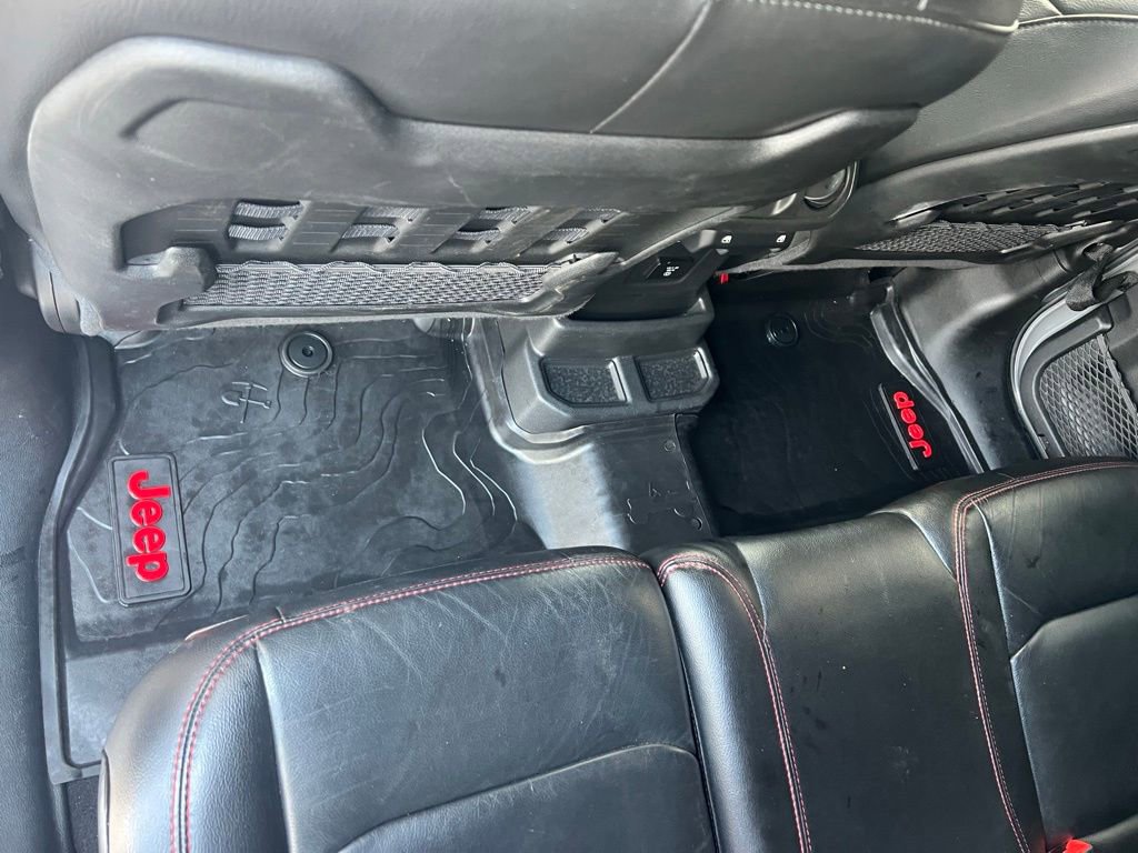 Used 2021 Jeep Wrangler Unlimited Rubicon w/ Cold Weather Group image 16