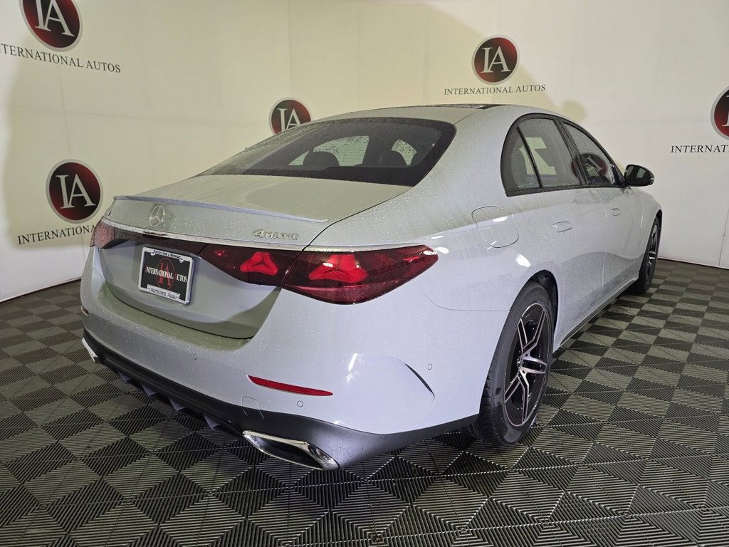 Used 2026 Mercedes-Benz E 350 4MATIC Sedan image 4