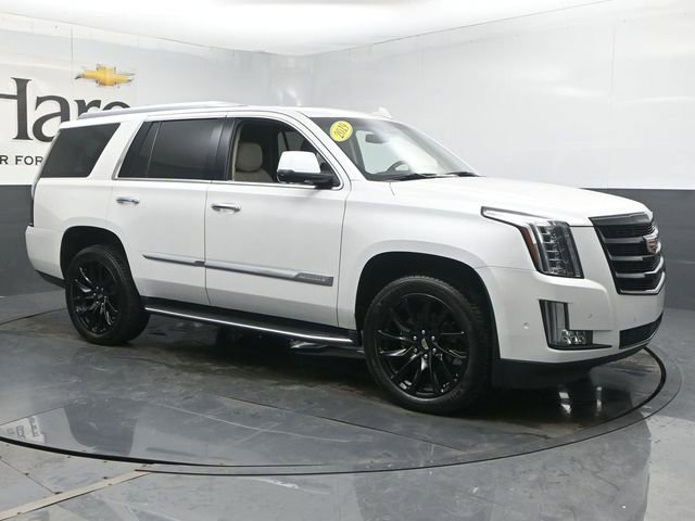 Used 2019 Cadillac Escalade Luxury AWD/4WD image 6