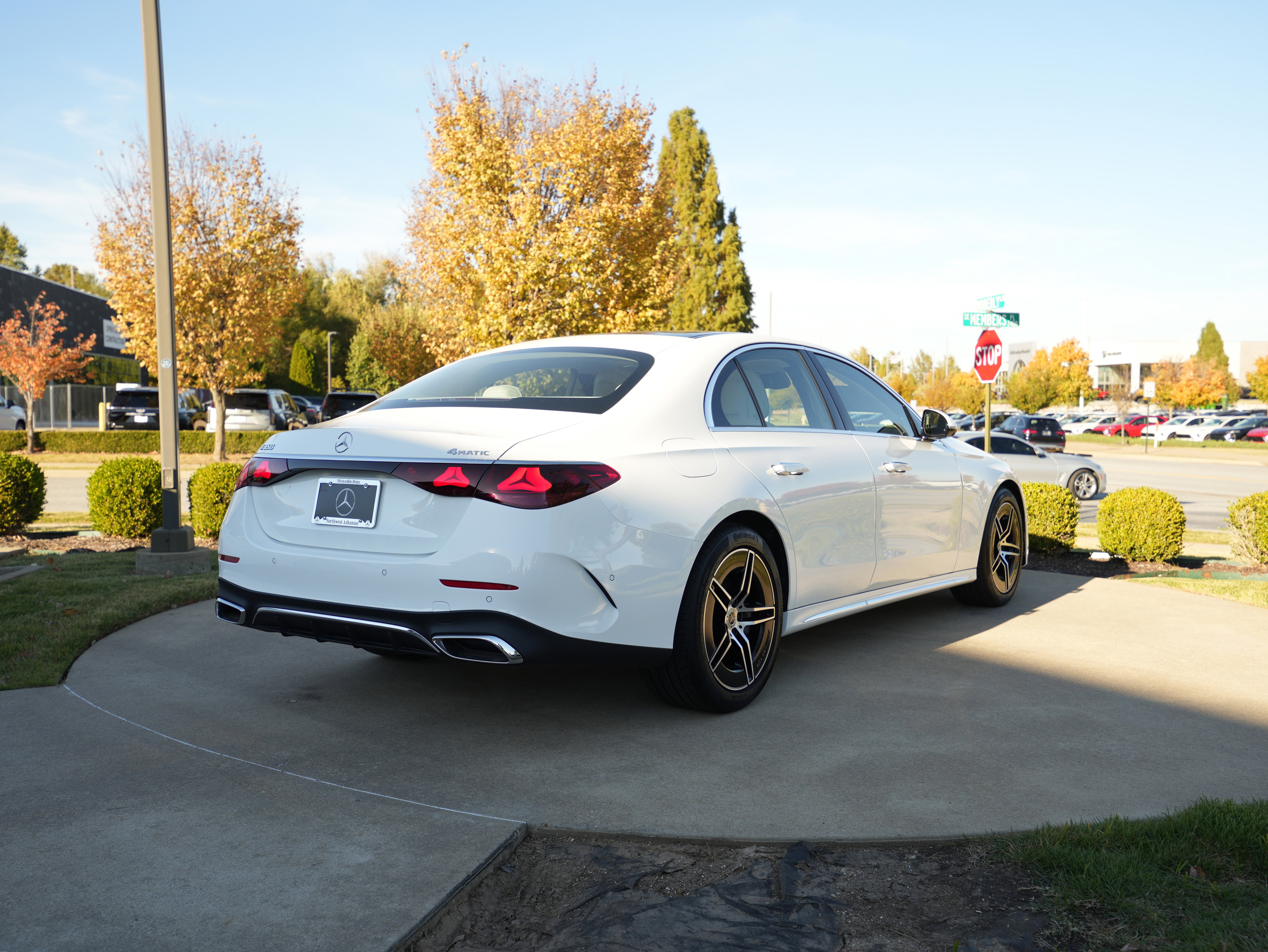 New 2026 Mercedes-Benz E 350 4MATIC Sedan image 7