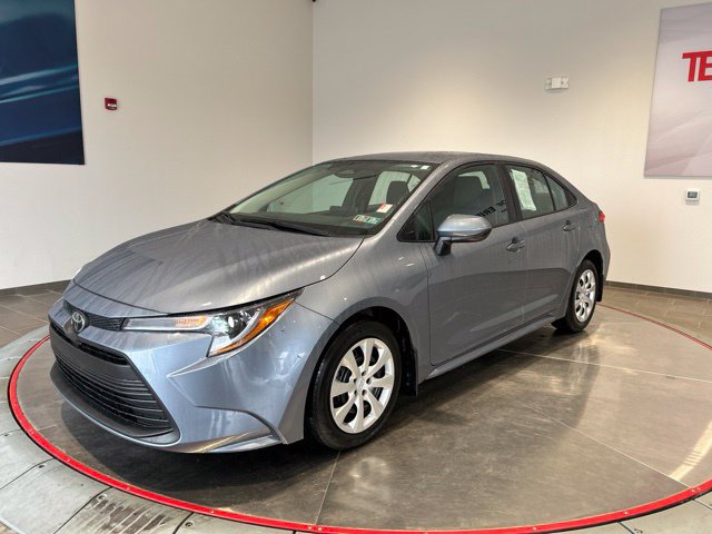 Used 2024 Toyota Corolla LE FWD image 3