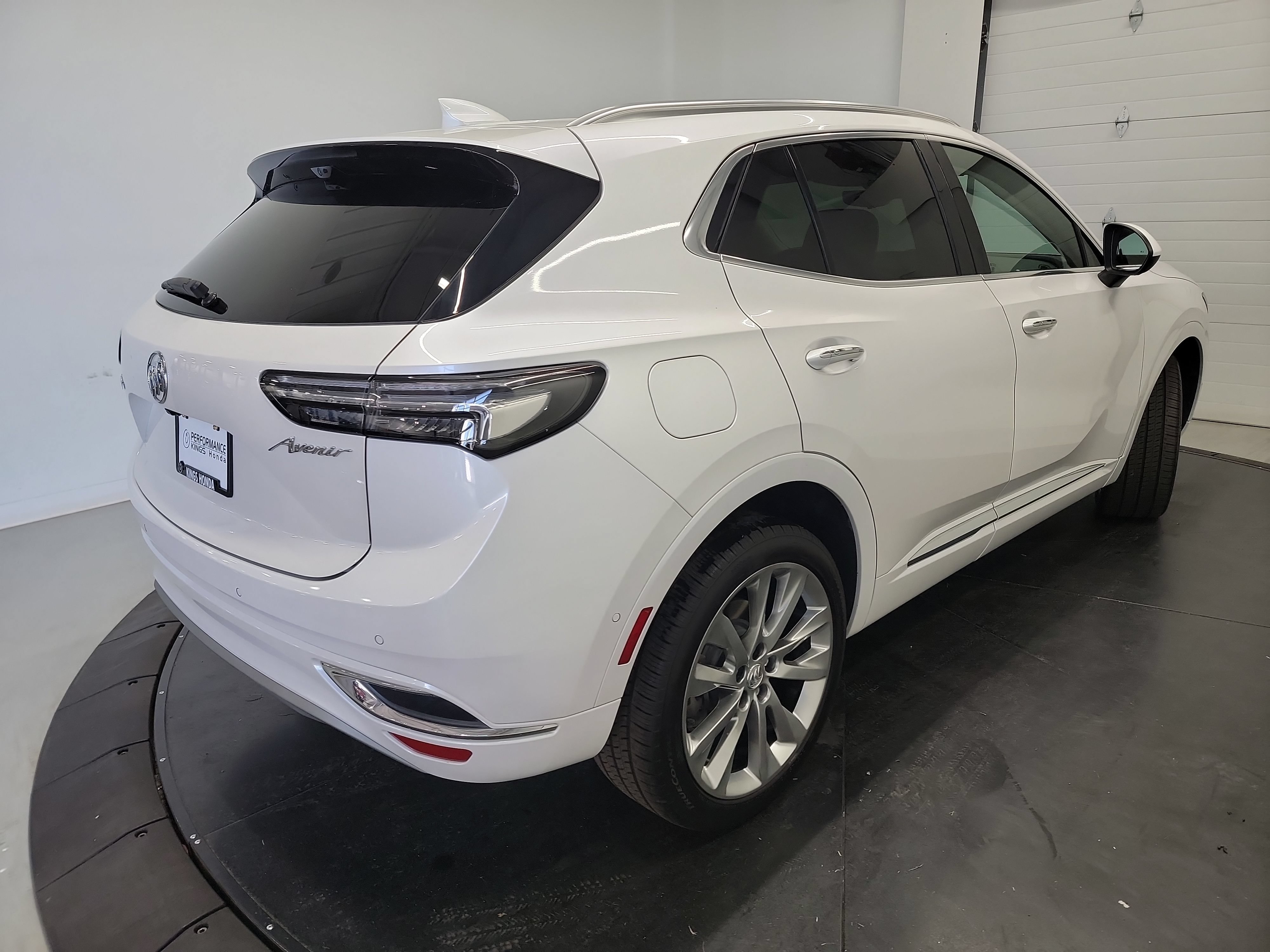 Used 2023 Buick Envision Avenir AWD/4WD image 9