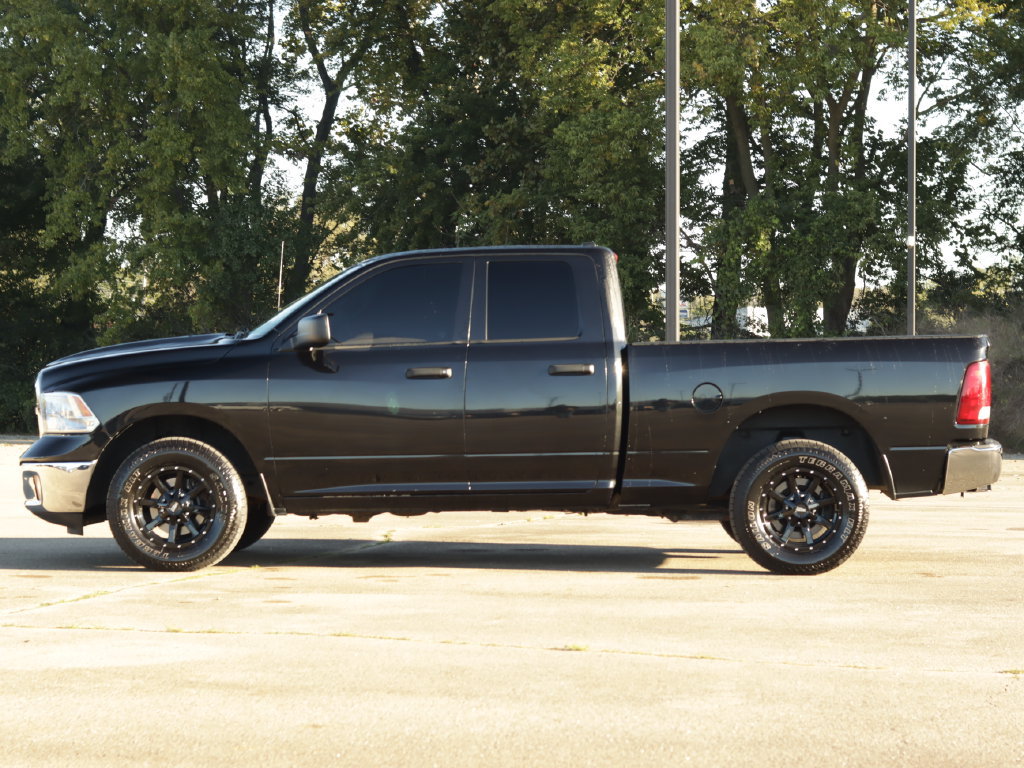 Used 2019 RAM 1500 ST w/ SXT Plus Group AWD/4WD image 4
