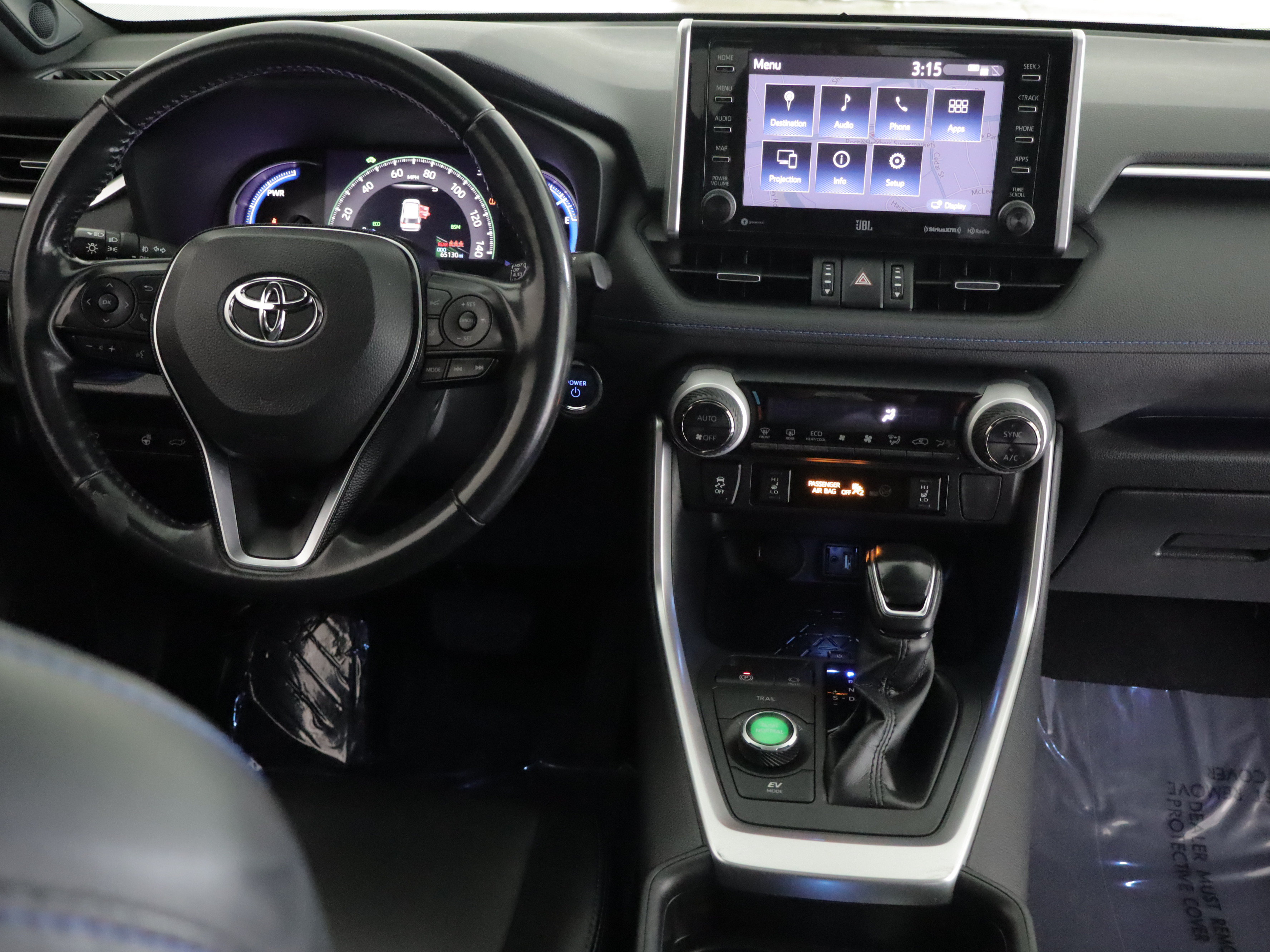 Used 2019 Toyota RAV4 XSE AWD/4WD image 2