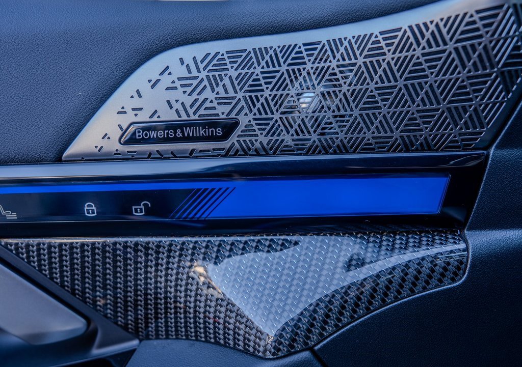 Used 2026 BMW M5 w/ Executive Package image 17