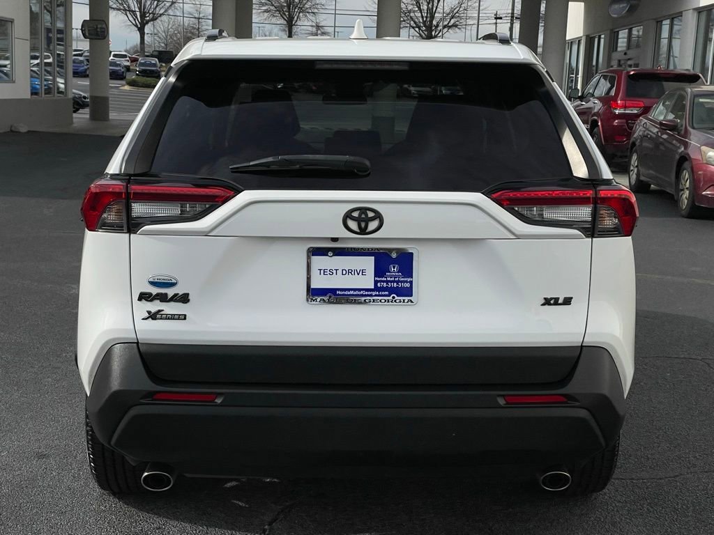 Used 2021 Toyota RAV4 XLE image 5