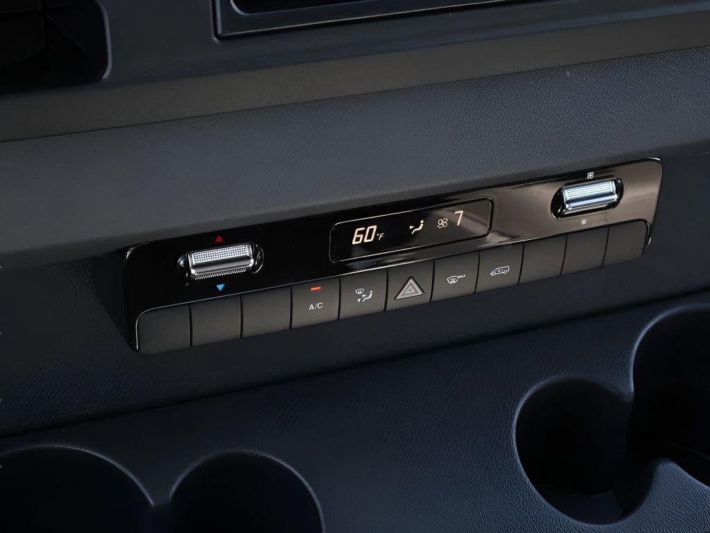 New 2025 Mercedes-Benz Sprinter 2500 image 25