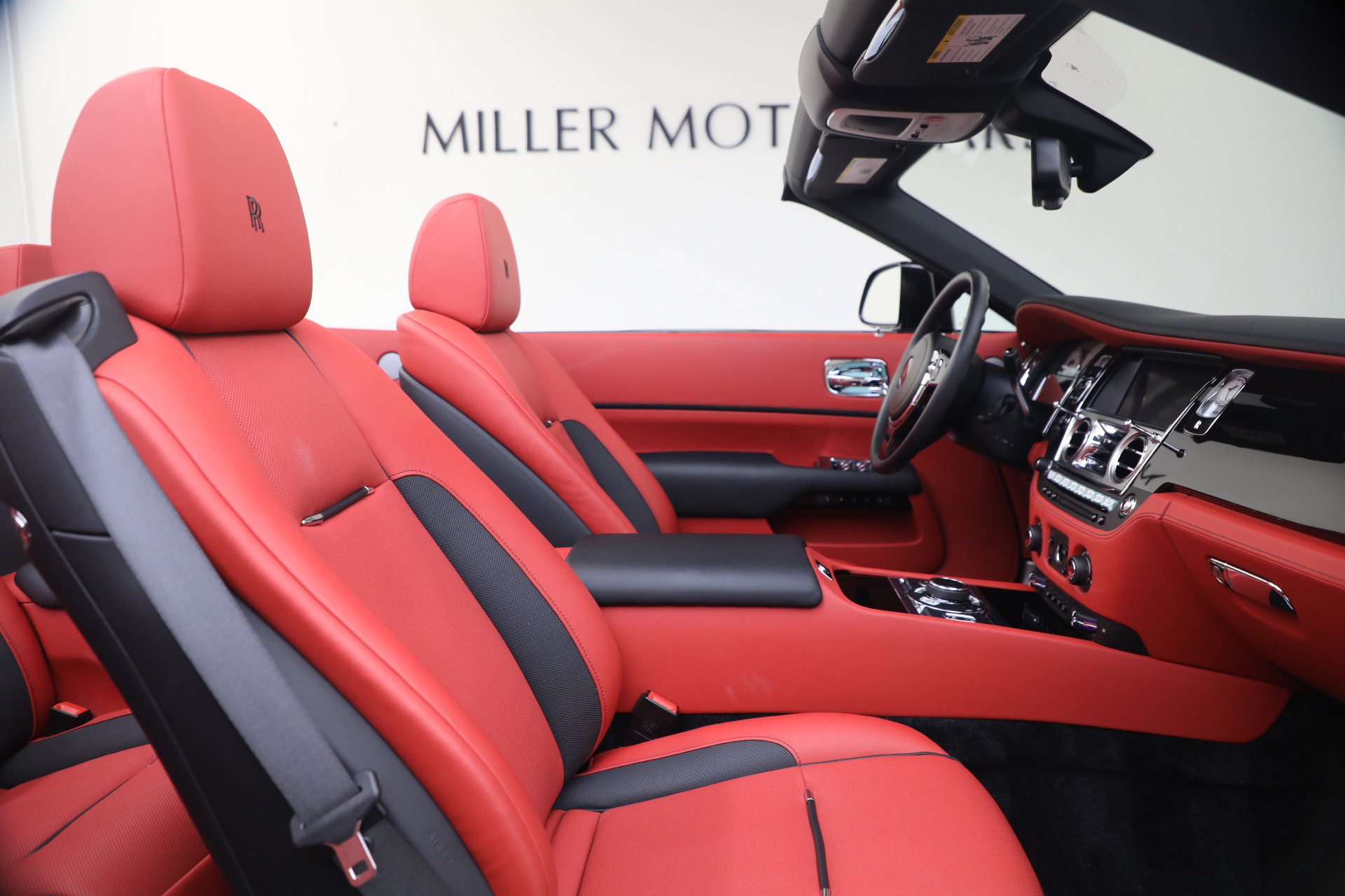 Certified 2020 Rolls-Royce Dawn RWD image 30