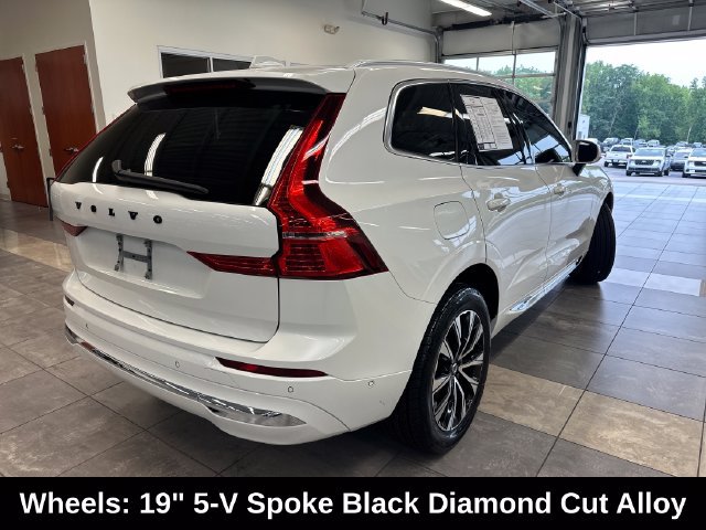 Used 2023 Volvo XC60 B5 Plus AWD/4WD image 11