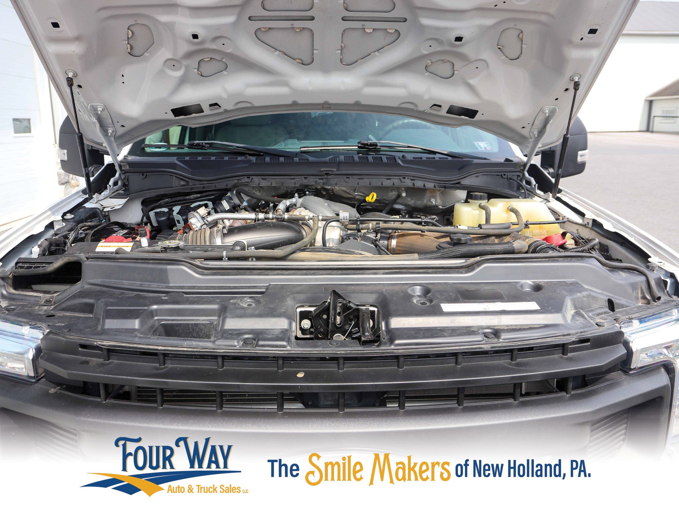 Used 2022 Ford F450 XL w/ Power Equipment Group image 9