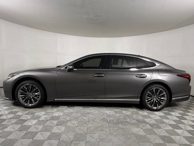 Used 2023 Lexus LS 500 w/ Interior Upgrade Package RWD image 3