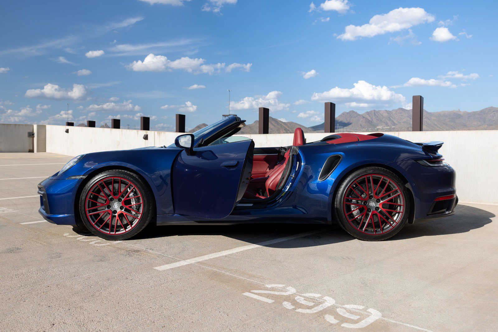 Used 2025 Porsche 911 Turbo AWD/4WD image 20