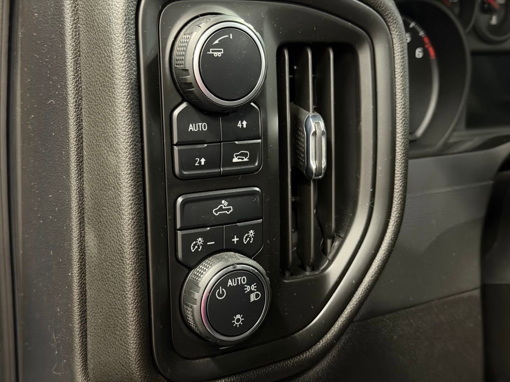 Certified 2023 Chevrolet Silverado 1500 Custom w/ LPO, Dark Essentials Package image 31
