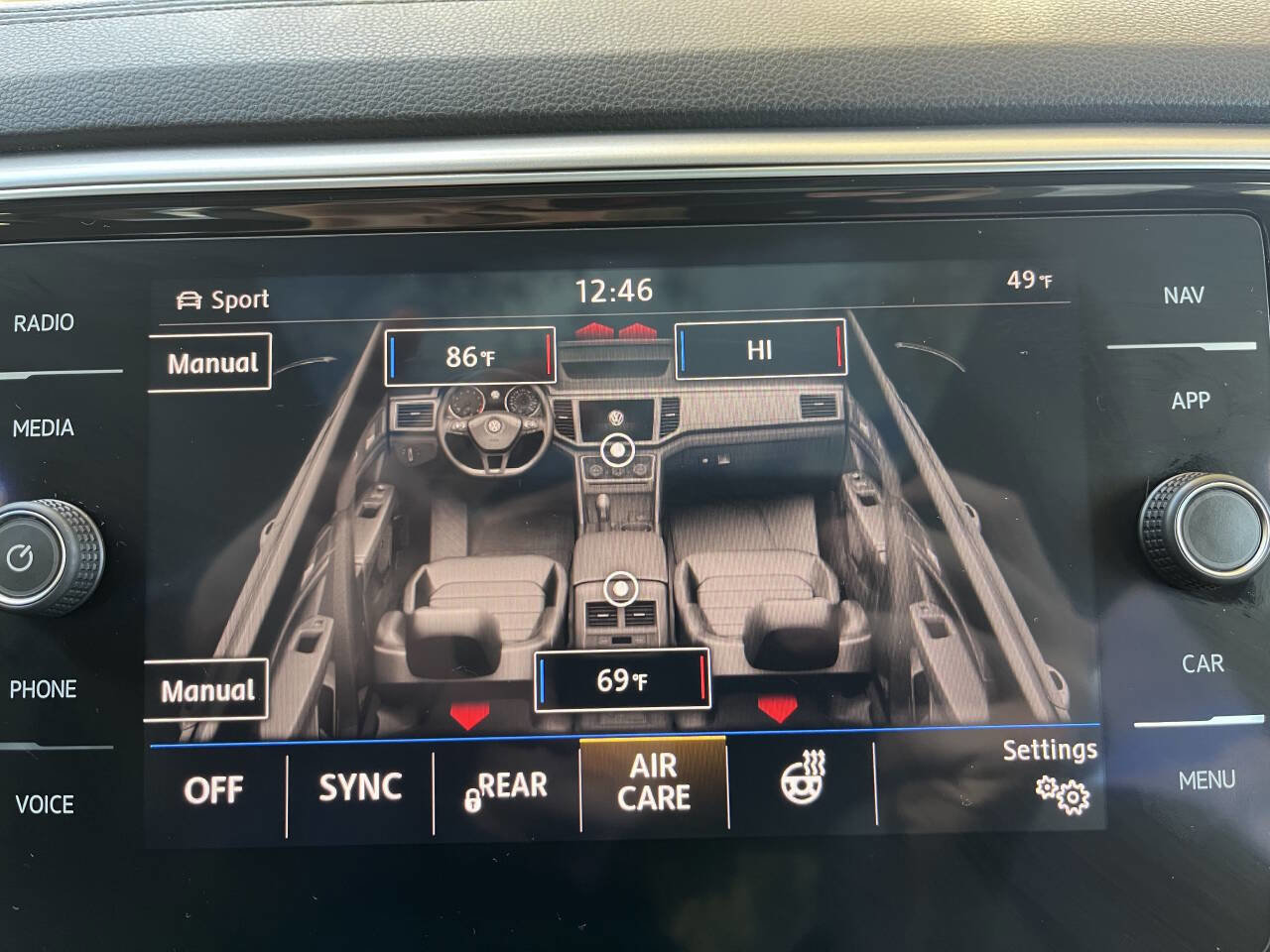 Used 2019 Volkswagen Atlas SEL Premium image 22