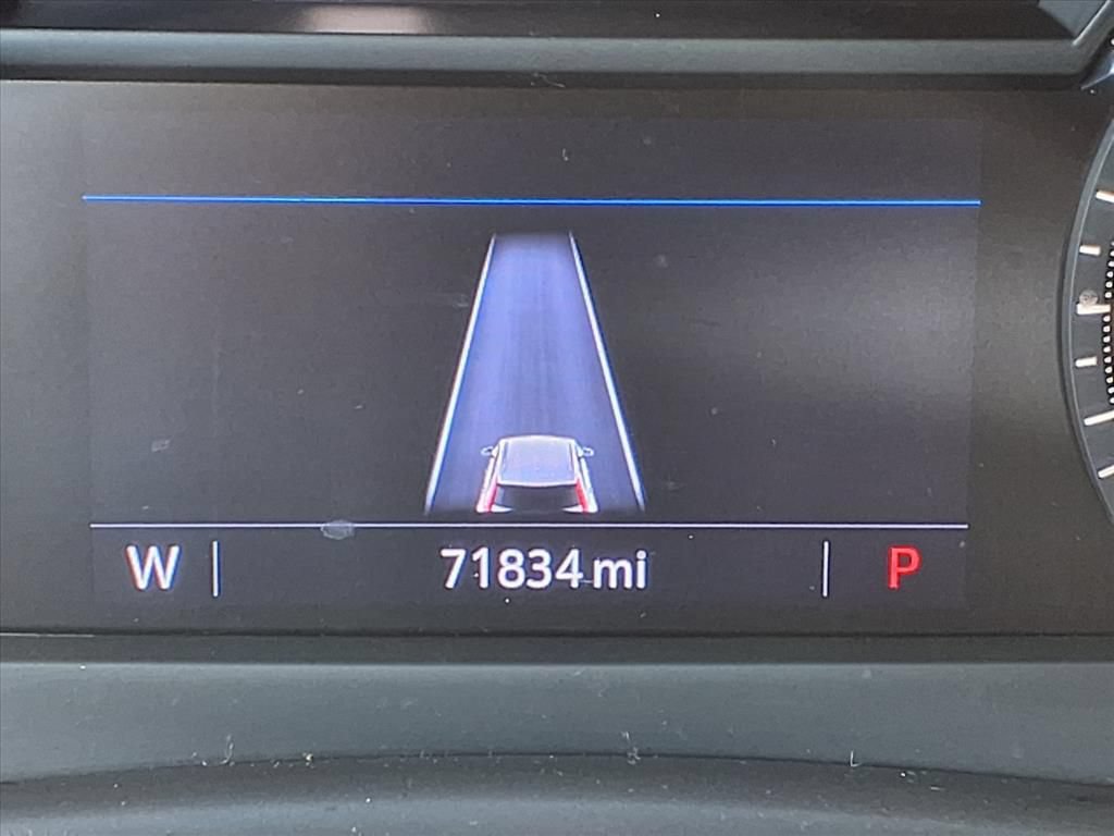 Used 2022 Cadillac XT4 Luxury w/ Cold Weather Package FWD image 32