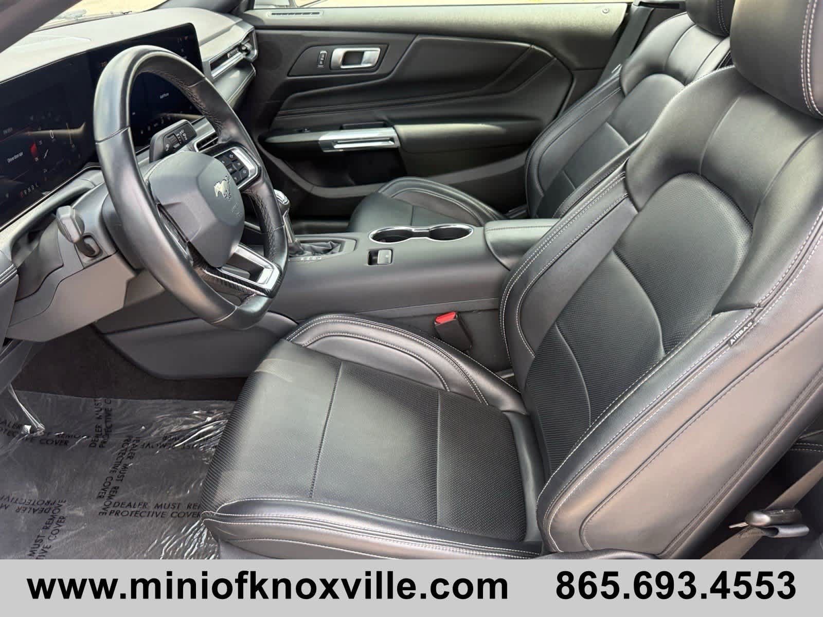 Used 2025 Ford Mustang Premium RWD image 10