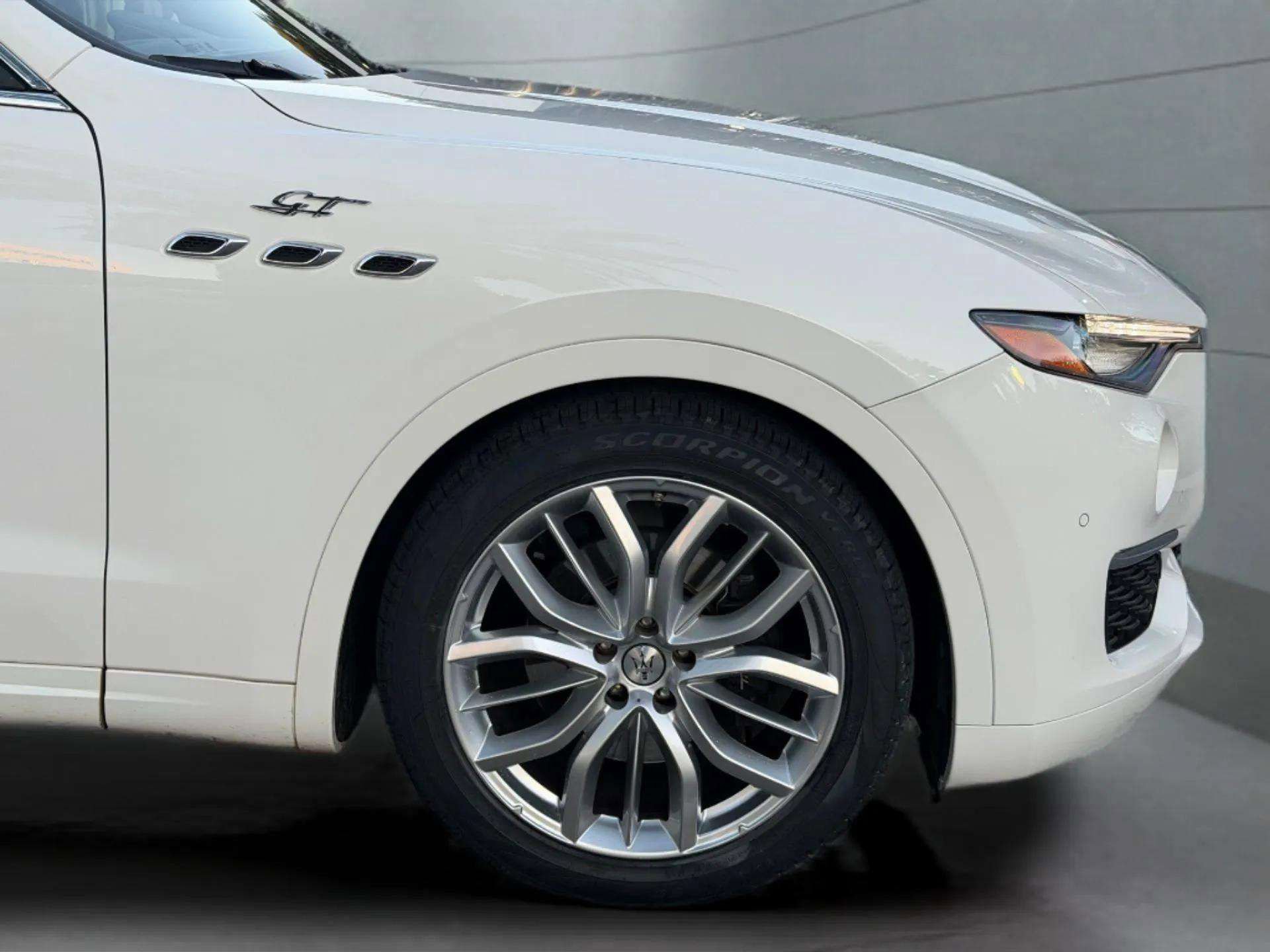Certified 2022 Maserati Levante GT image 6