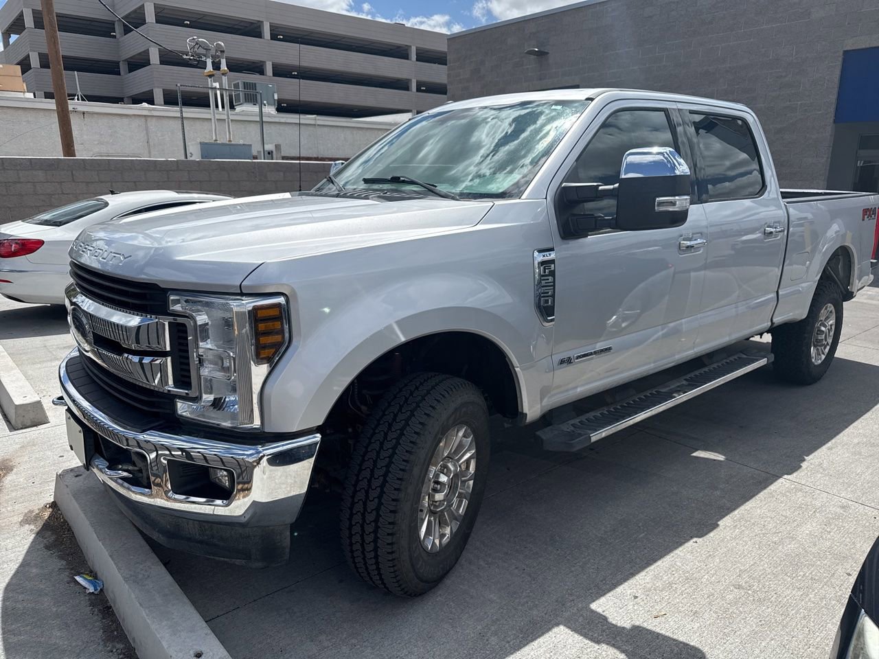 Used 2018 Ford F250 XLT w/ XLT Premium Package AWD/4WD image 3