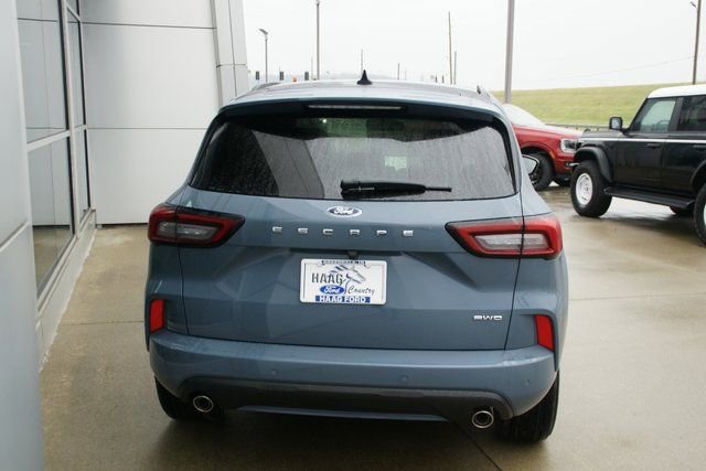 New 2026 Ford Escape ST-Line Elite w/ Premium Technology Package image 4