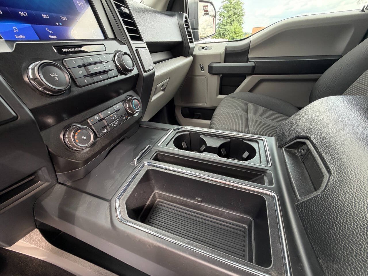 Used 2020 Ford F150 XL w/ Equipment Group 101A Mid AWD/4WD image 23